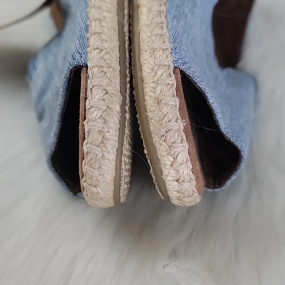 TOMS Alpargata Chambray Open Toe Blue Slip On Boho Nautical Flat Espadrilles NeW
